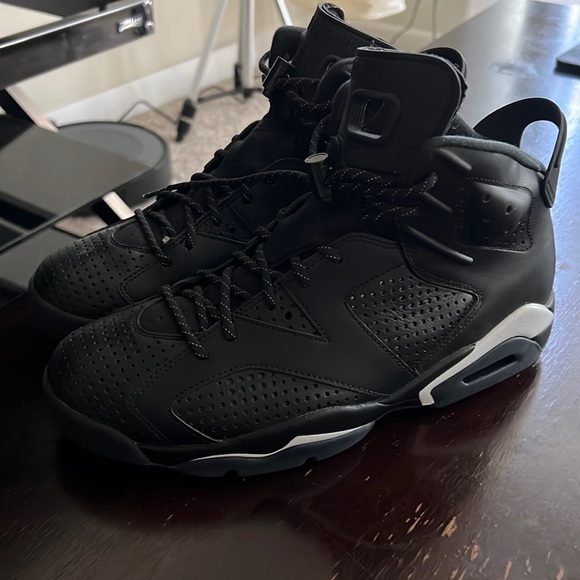 nike jordan Other - Jordan high top shoes